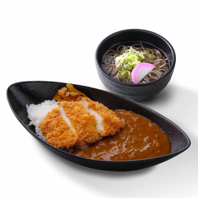 店舗限定 チキンカツカレー＆小そばセット